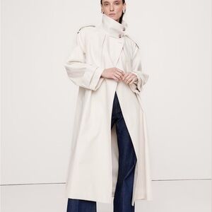 NWOT- Banana Republic Oversized Twill Trench Coat- Size- Small